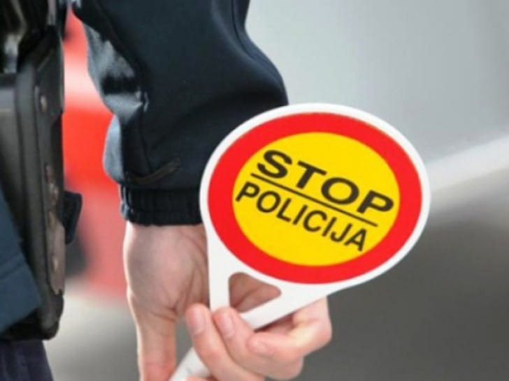 Policijaaa.jpeg