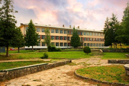 Skola nevesinne.jpeg