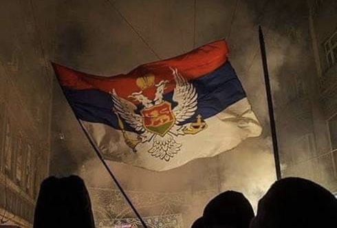 Crnogorska trobojka.jpeg