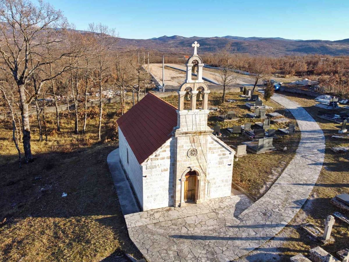 Hram hodzici bl.jpeg