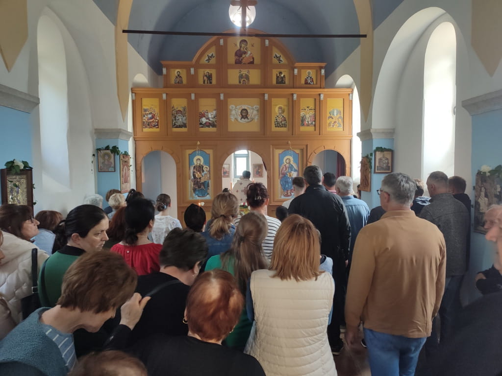 Cavas crkva slava2.jpg
