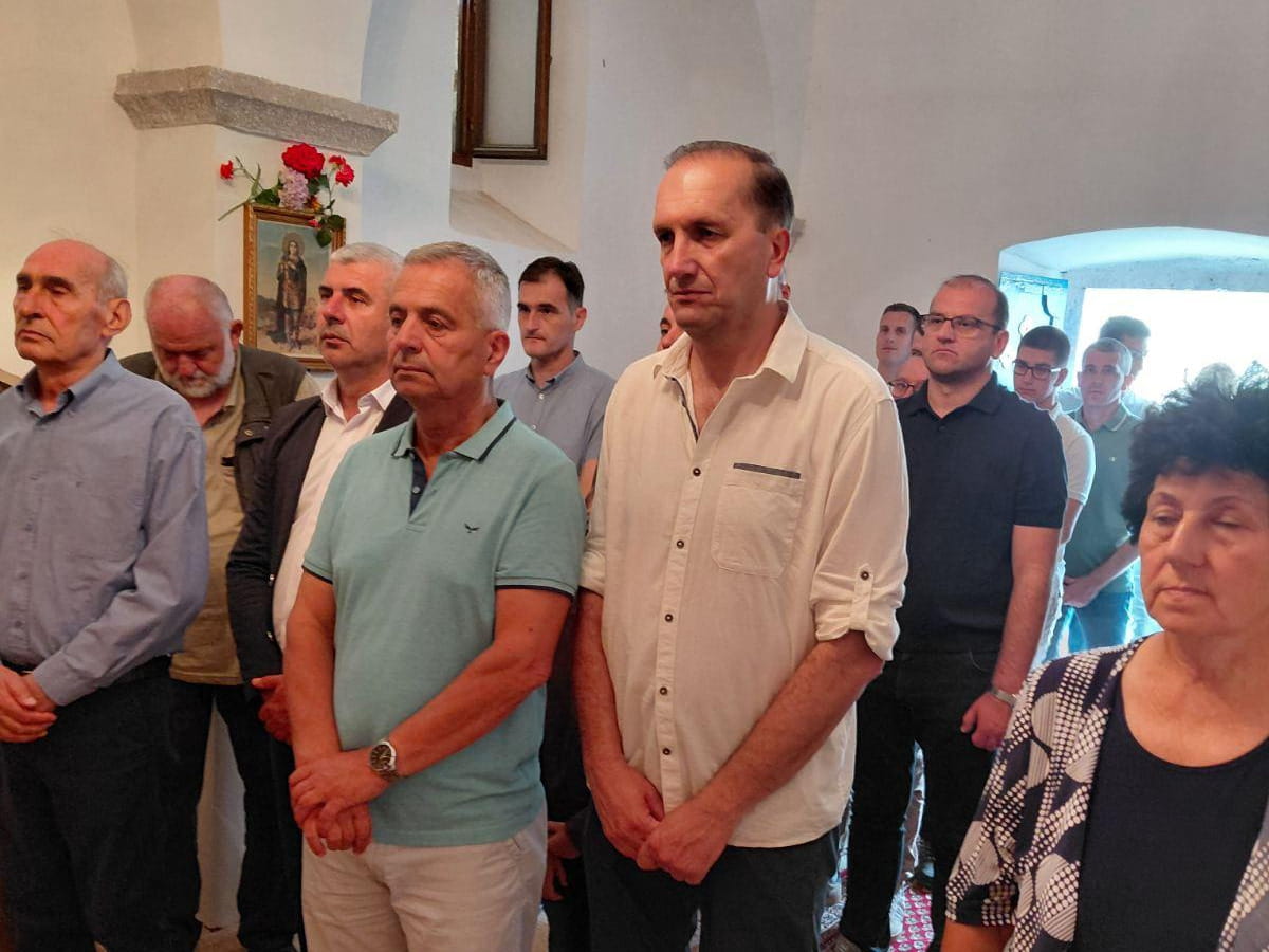 Slava crkve ravno2.jpg