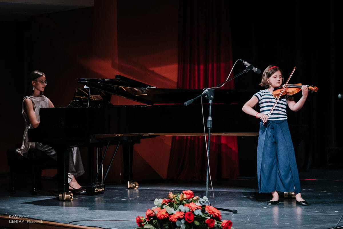 Godisnji k9ncert muzicka skola trebinje16.jpg
