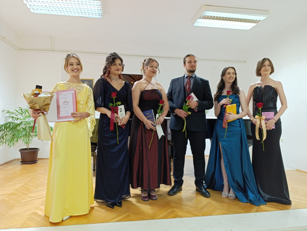 Matursko vece muzicka skola trebinje 20262.jpg