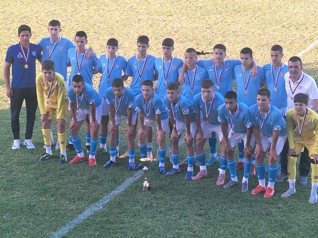 Pioniri fk leotar.jpg
