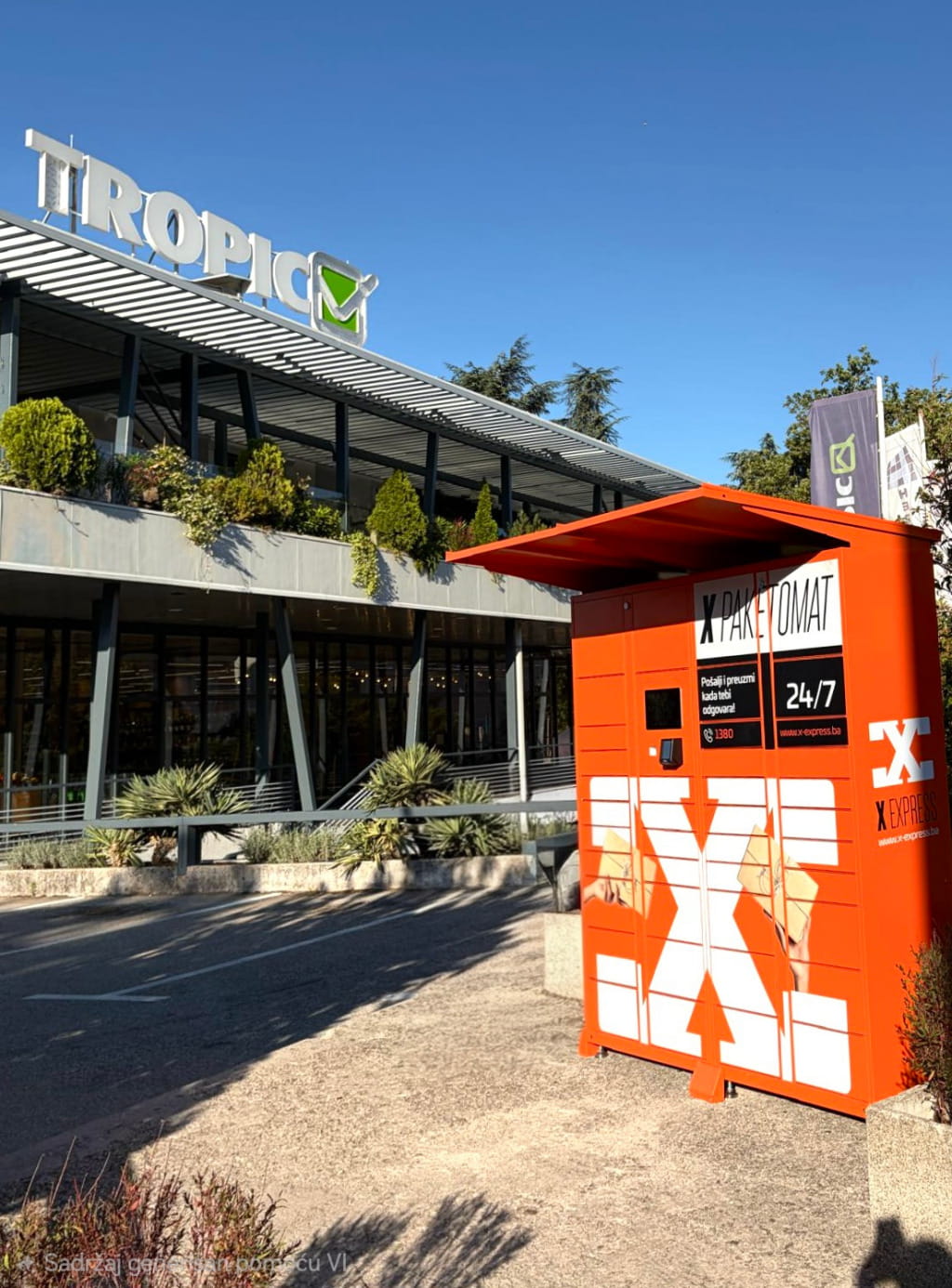 X express paketomat trebinje.jpg