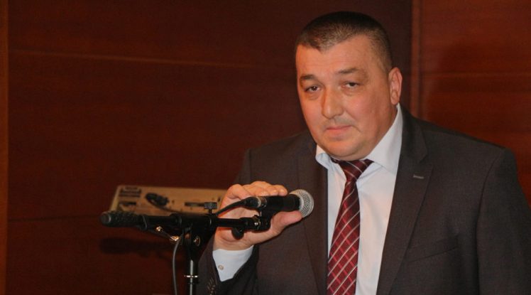 Zoran pologos.jpg