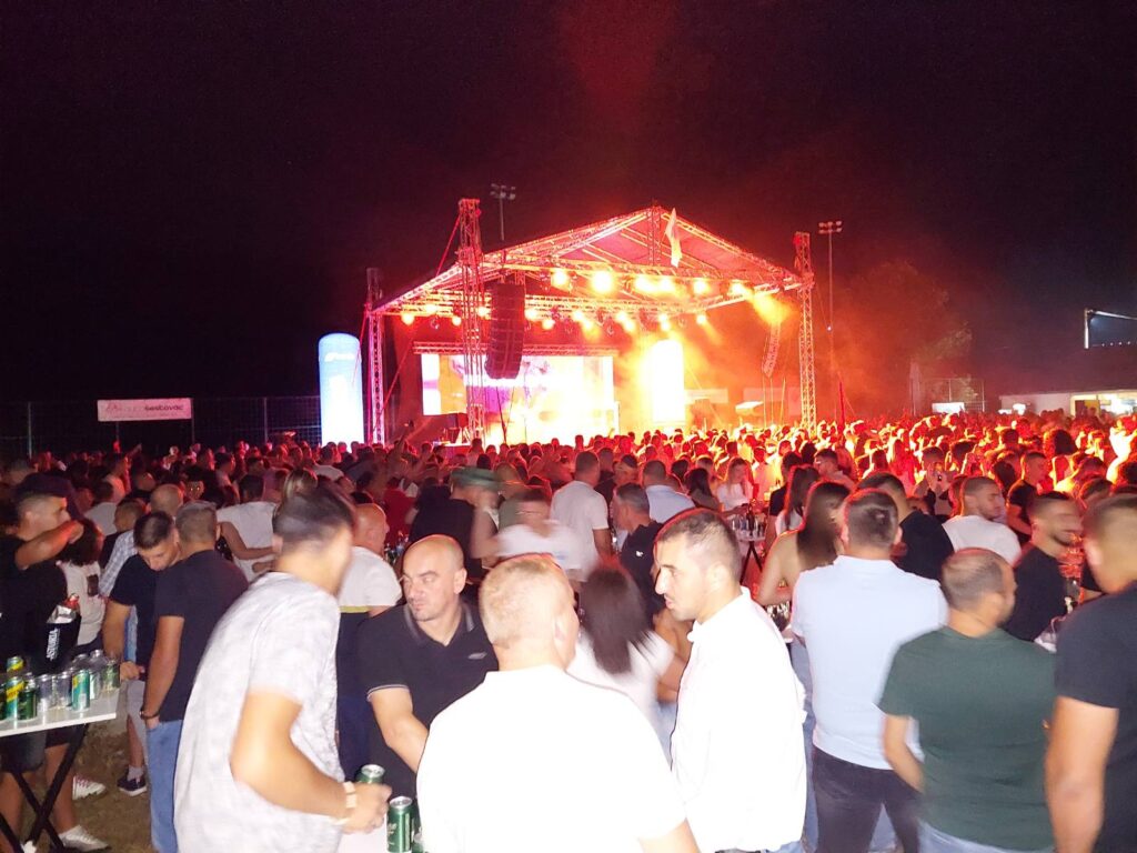 Cecenija fest bileca 20262.jpg