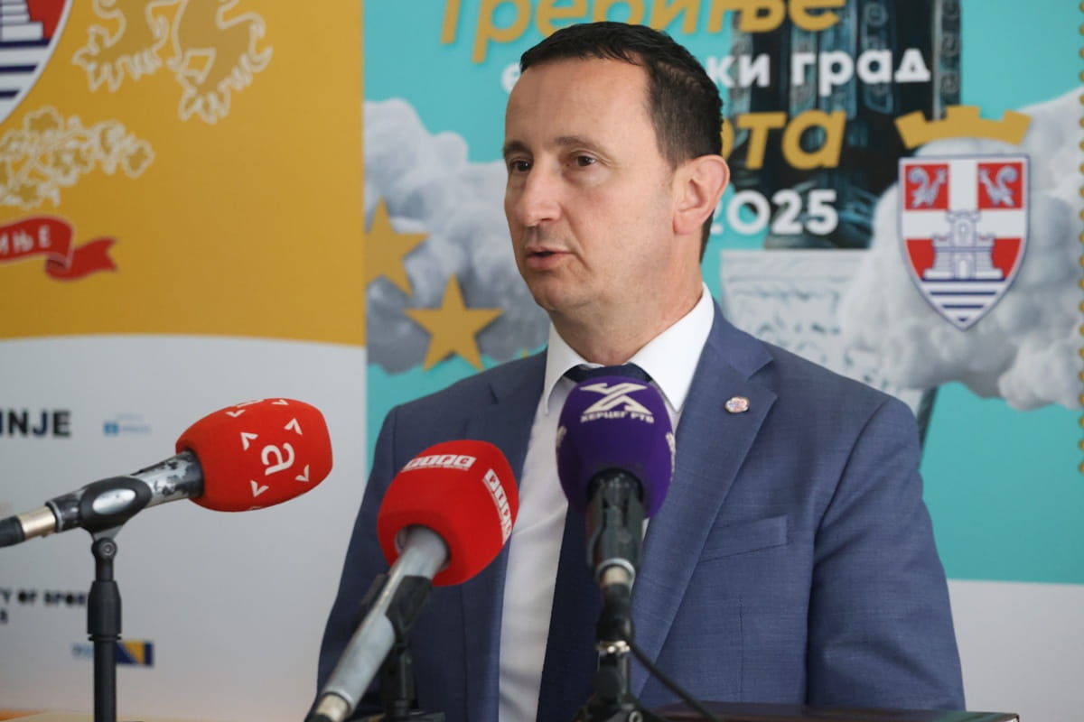 Curic mirmo.jpg