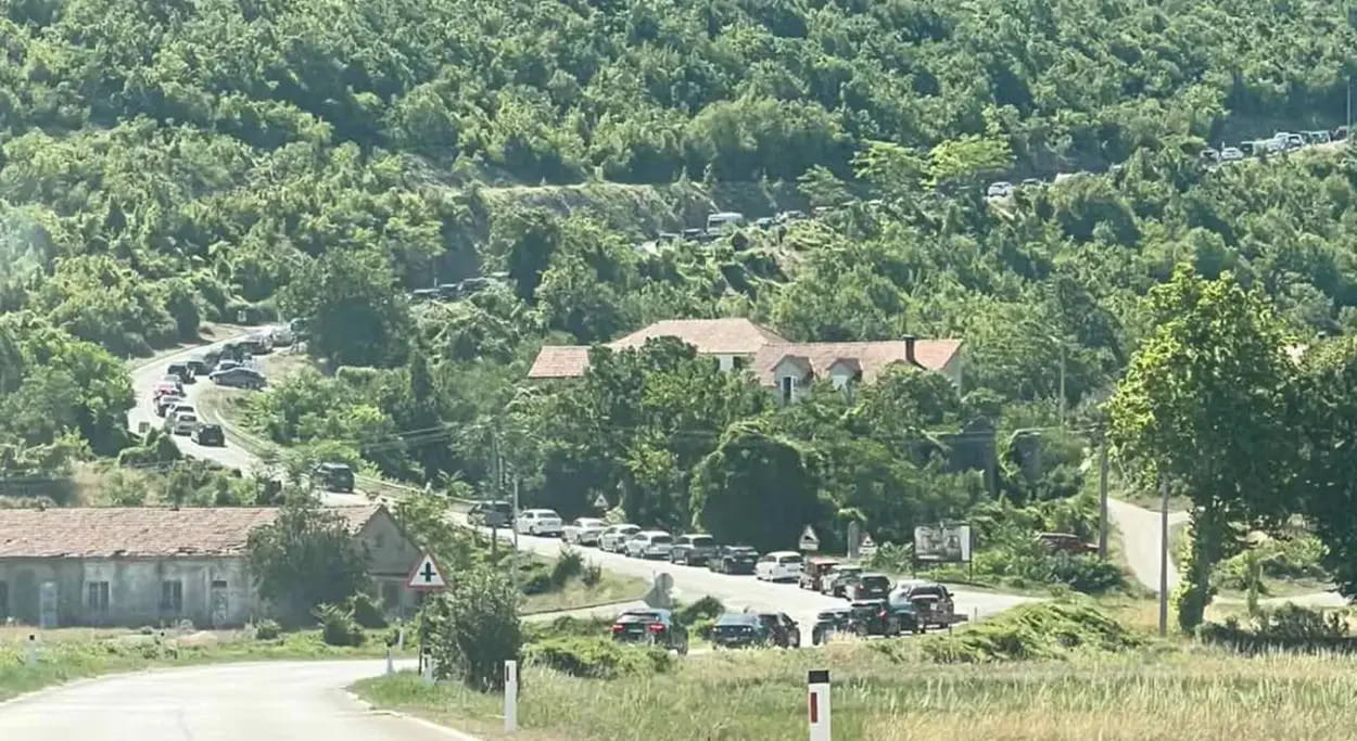 Granica zupci.jpg