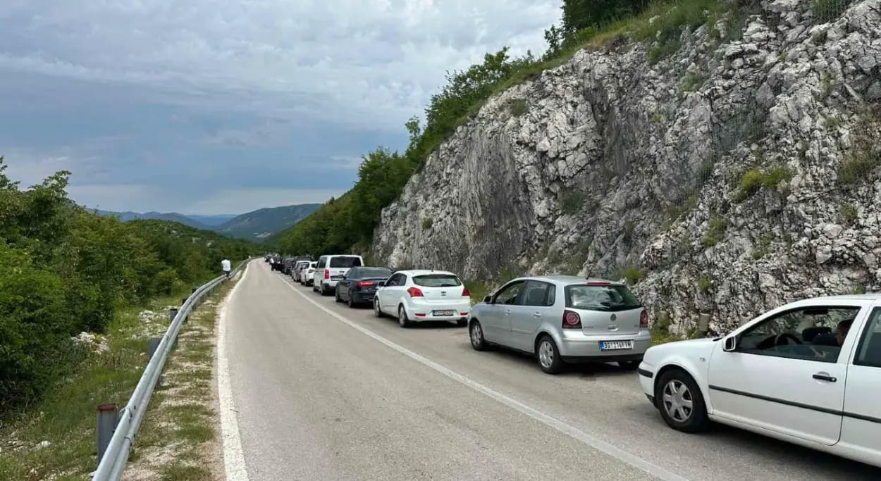 Guzva granica.jpg