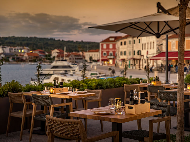 hvar-destination-restaurant-header.jpg