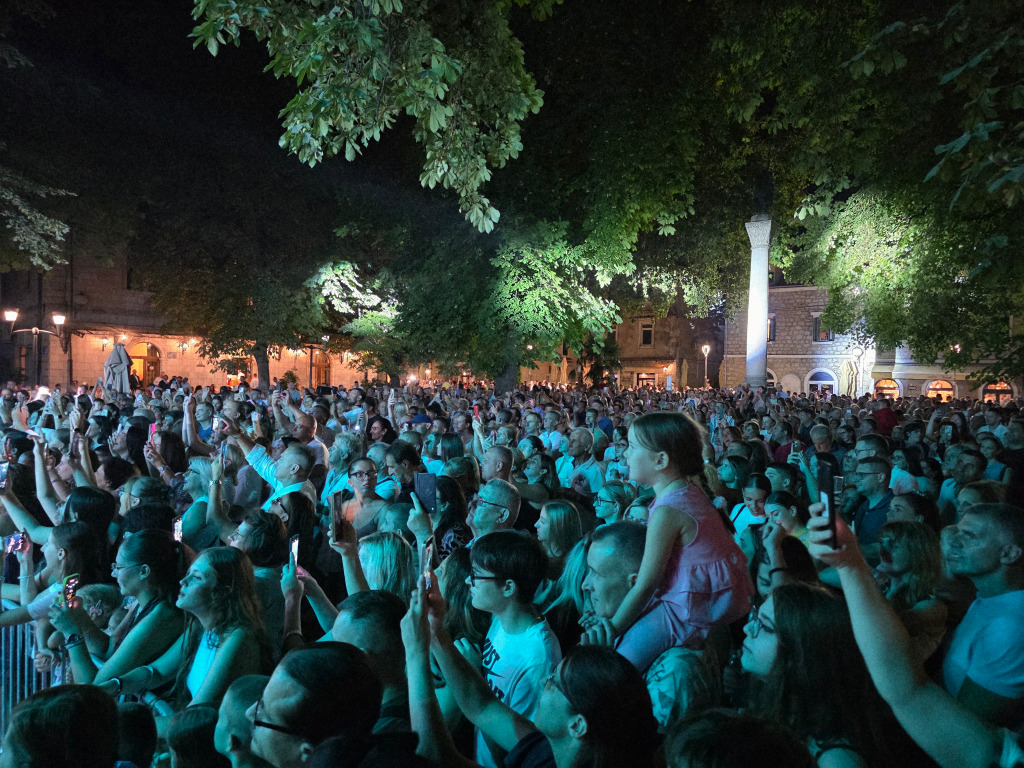 Koncert aleksandra radovic preobrazenje trebinje 20262.jpg