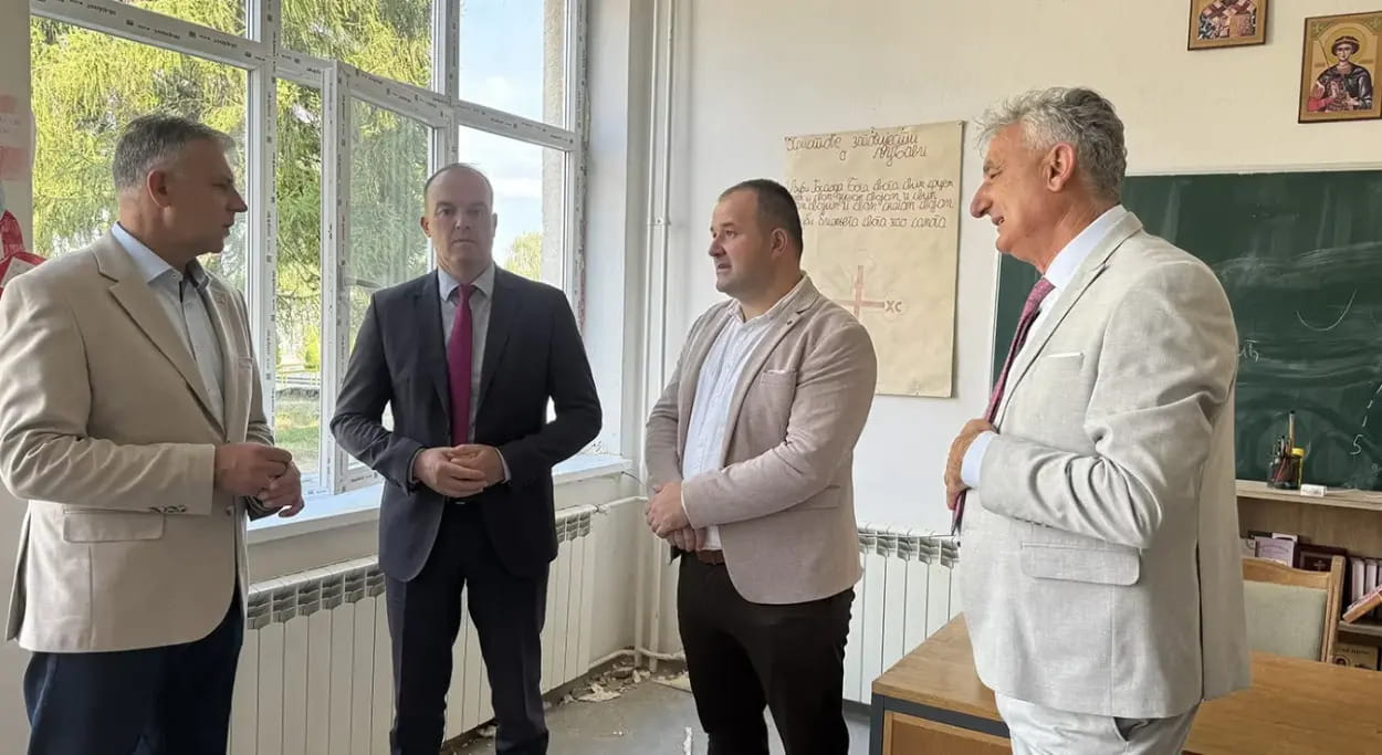 Skole nevesinje.jpg