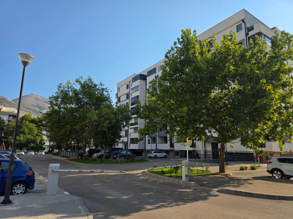 Zelene povrsine kasarna trebinje3.jpg
