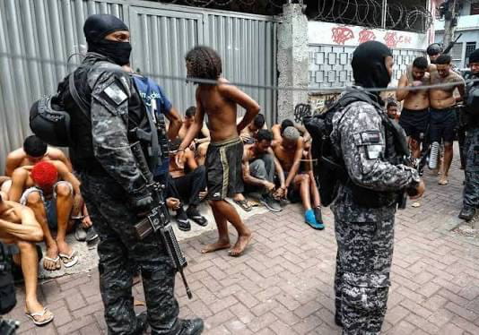 Brazil policija.jpeg