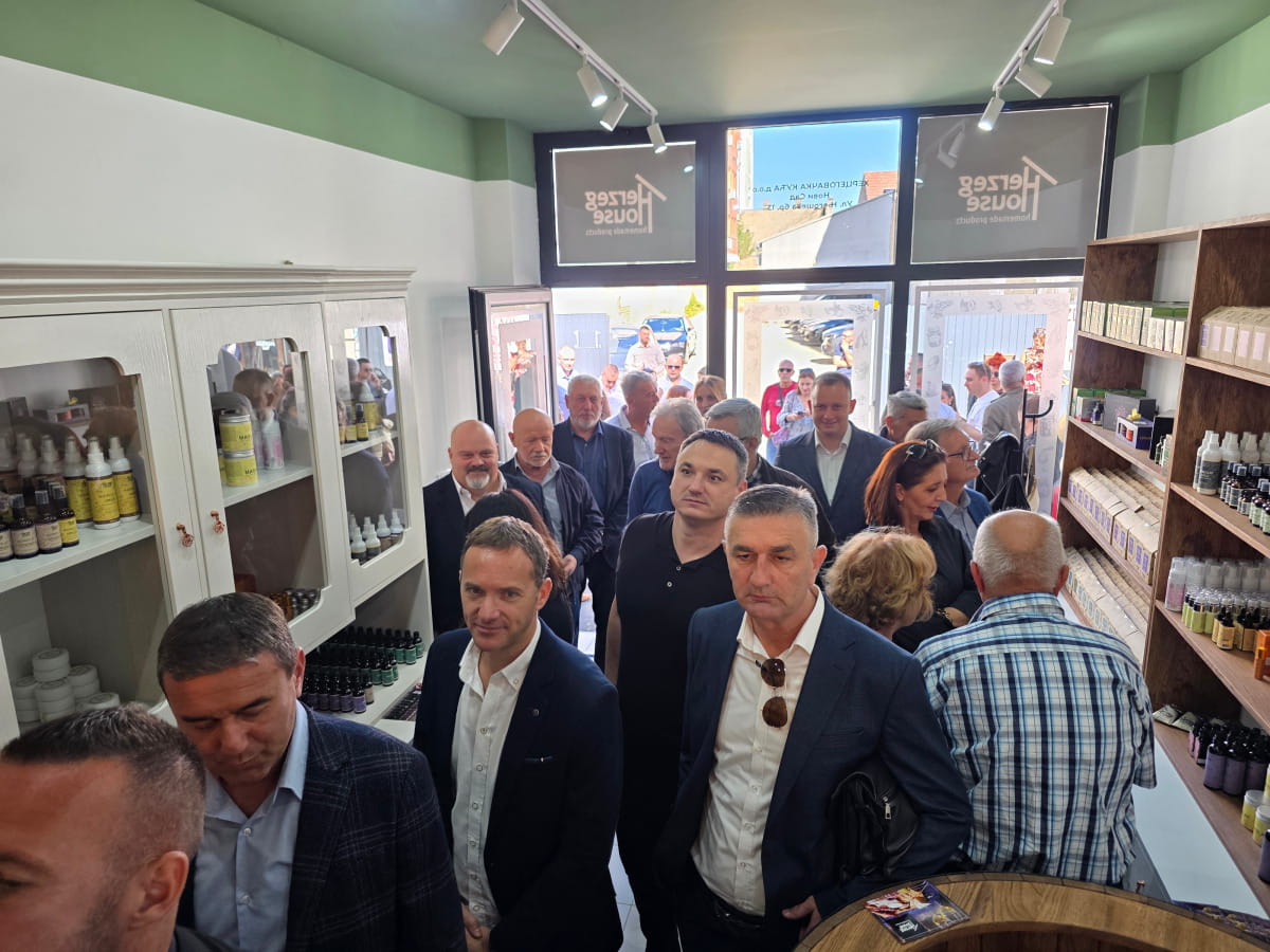 Hercegovacka kuca novi sad2.jpg