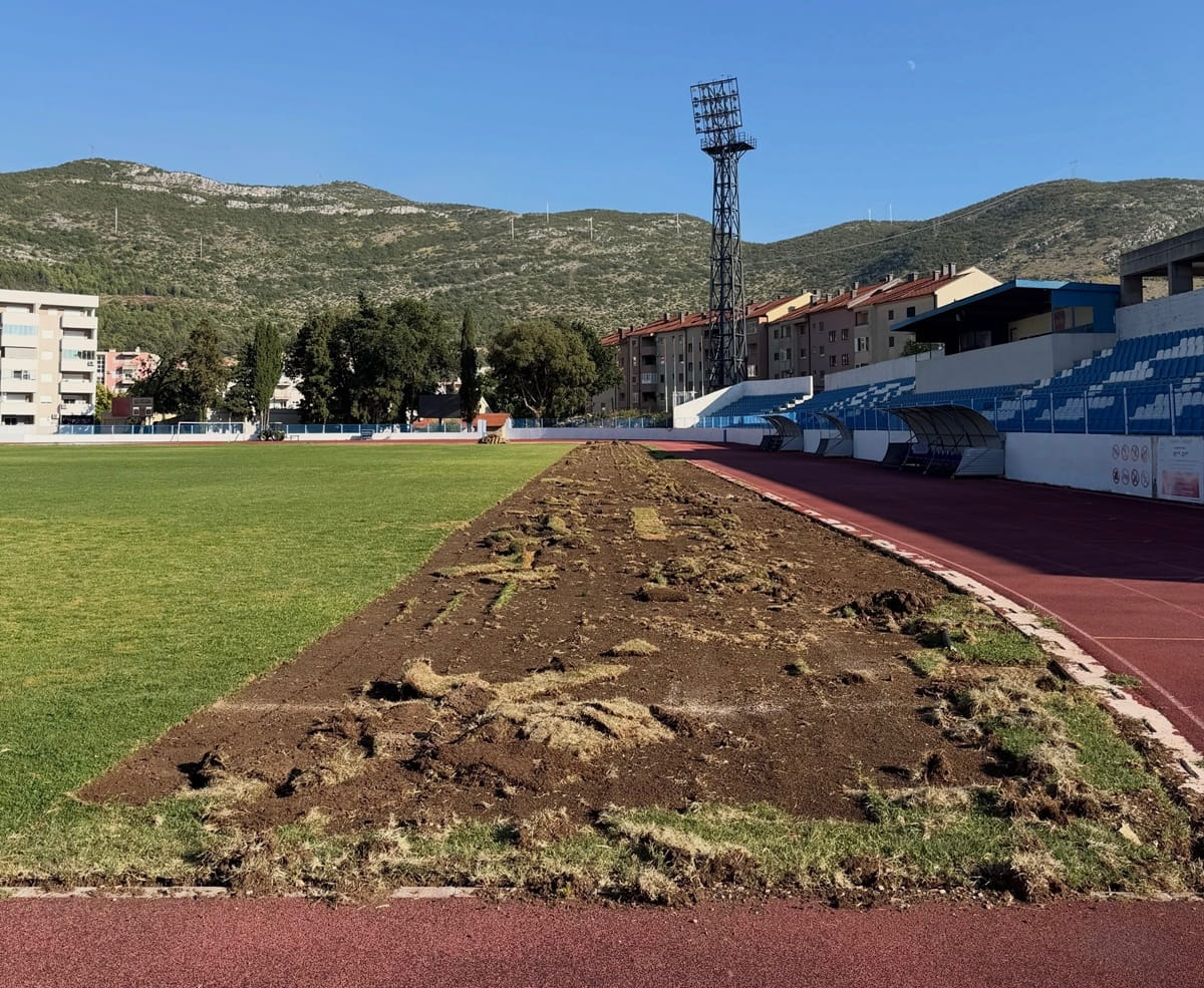 Stadion police renoviranje.jpeg