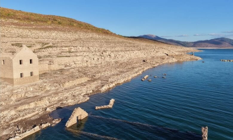 Bilecko jezero susa.jpeg