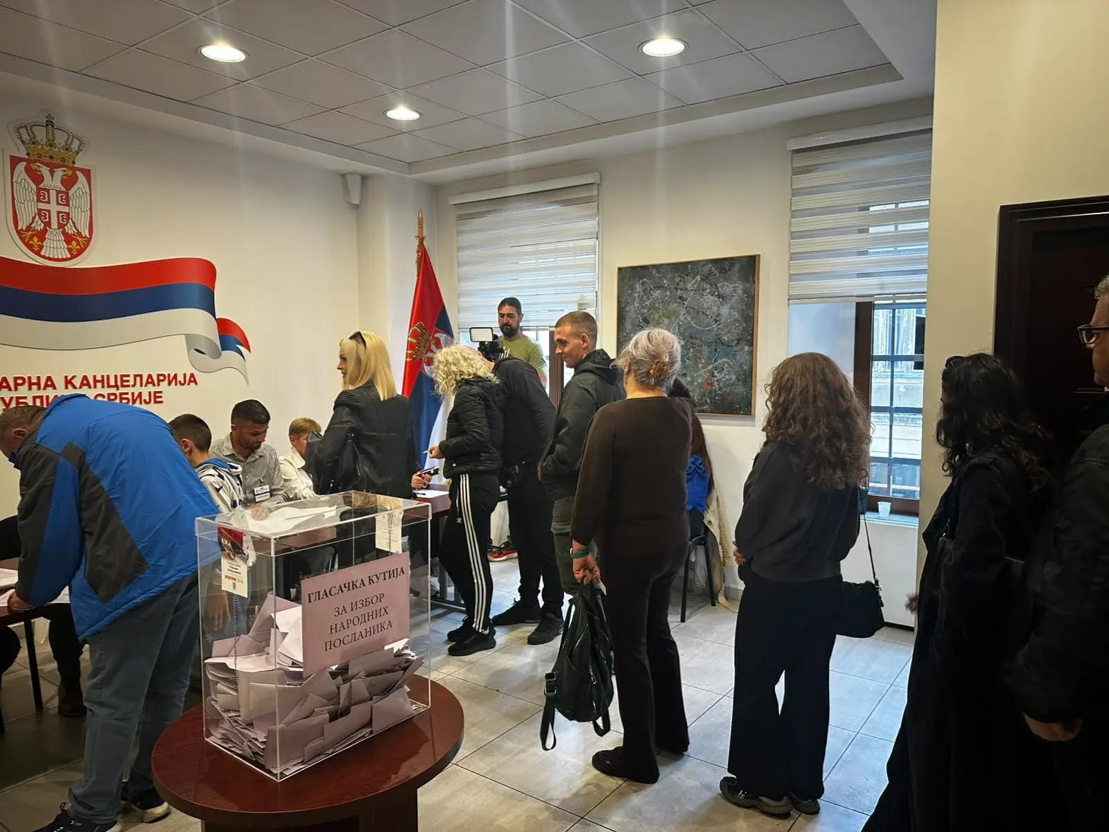 Glasanje konzulat trebinje.jpg