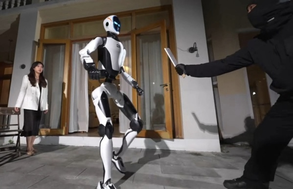 Robot cuvar.jpeg