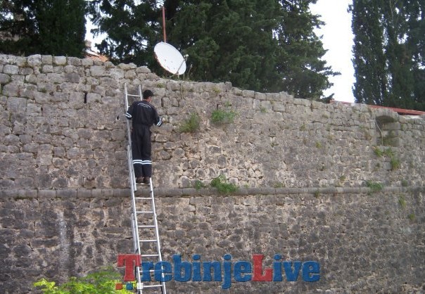 ciscenje zidina starog grada