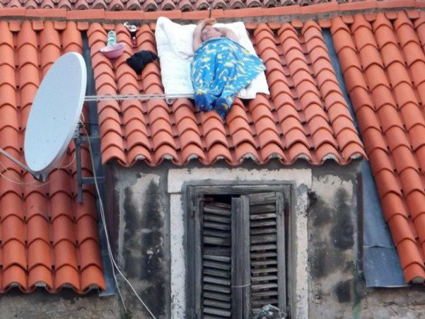 dubrovcanin spavao na krovu