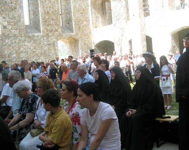 trojicin dan u sabornoj crkvi u mostaru