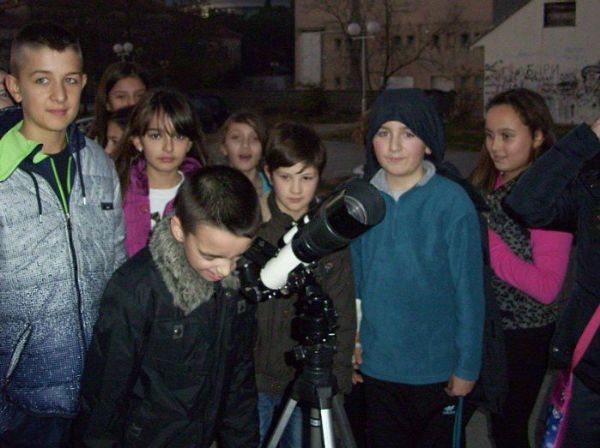Posmatranje Mjeseca skola Bregovi