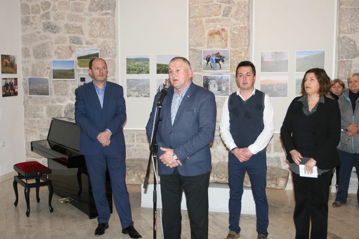 zemljom hercegovinom izlozba (1)